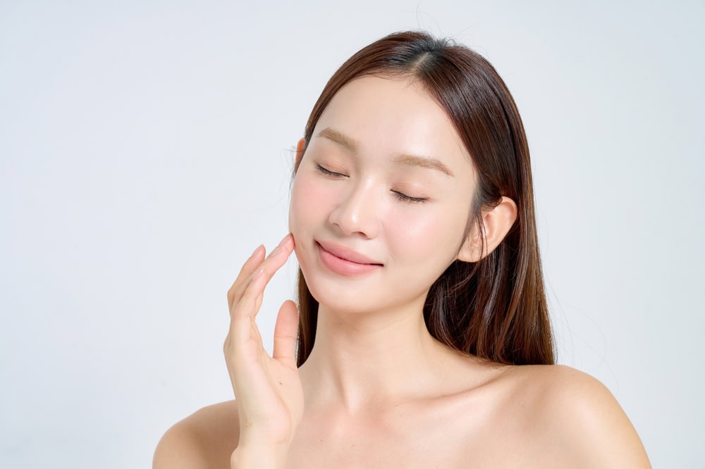 ผู้หญิงมั่นใจในผิวหน้าเพราะฉีด-Sculptra-ในราคาสุดพิเศษ